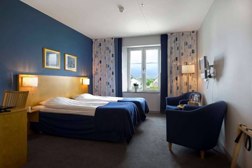 Lumber & Karle Hotel Kvänum Værelse billede