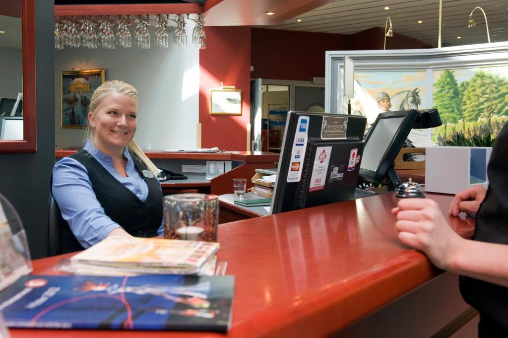 Lumber & Karle Hotel Kvänum Eksteriør billede