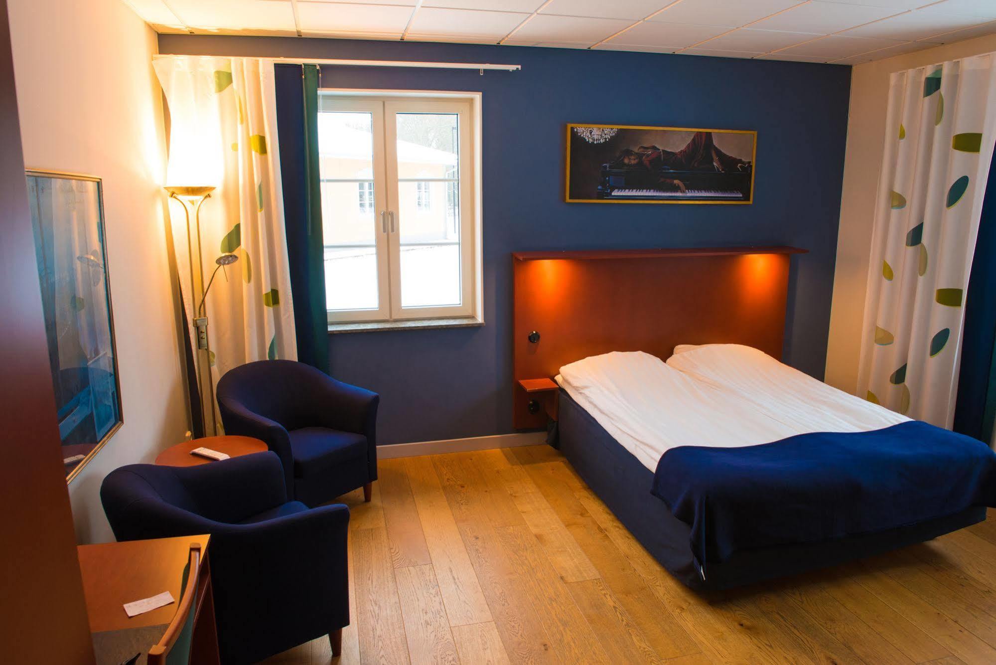 Lumber & Karle Hotel Kvänum Eksteriør billede