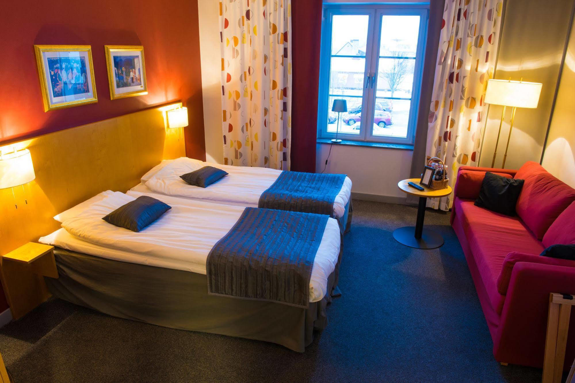 Lumber & Karle Hotel Kvänum Eksteriør billede