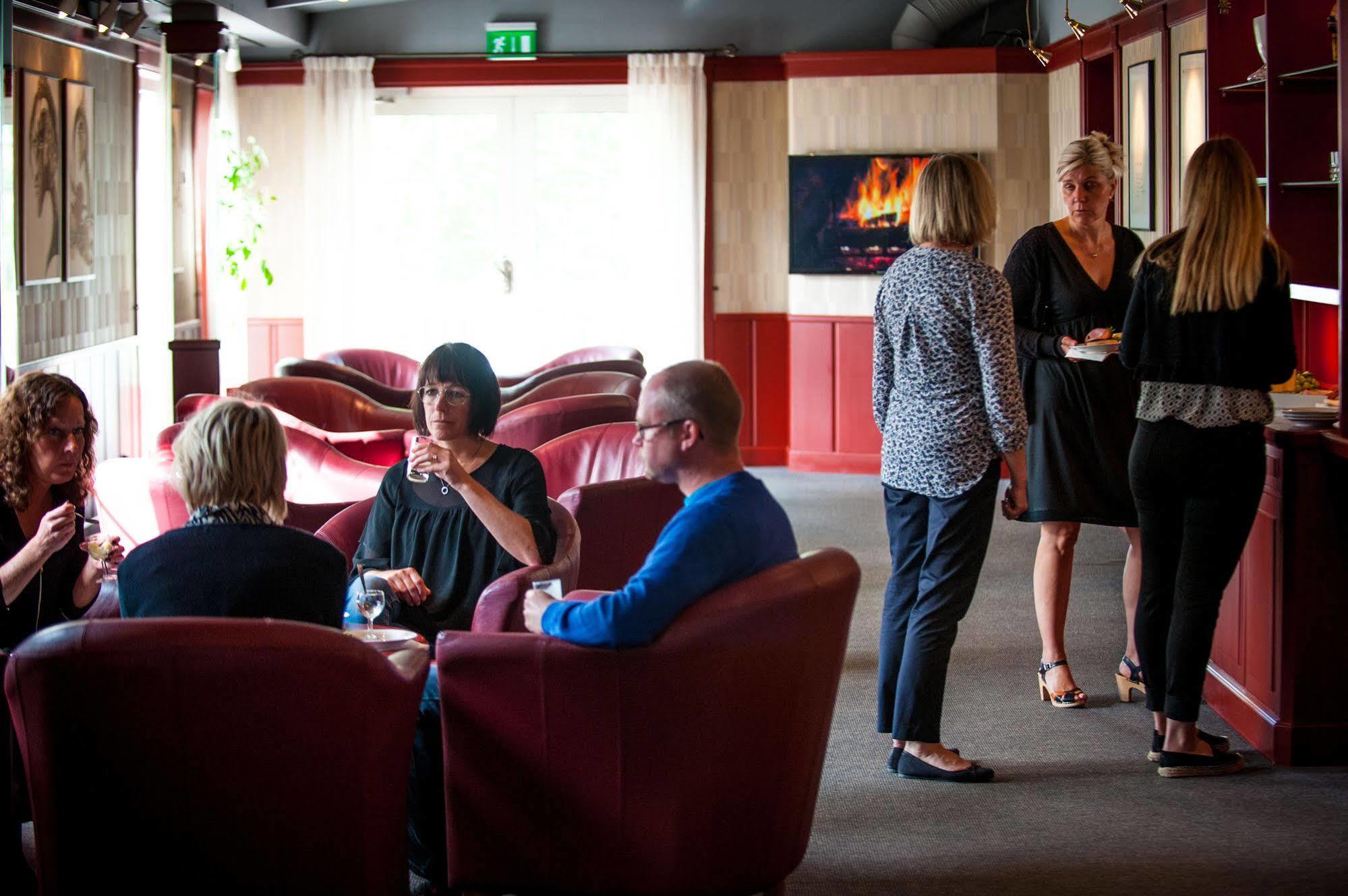 Lumber & Karle Hotel Kvänum Eksteriør billede