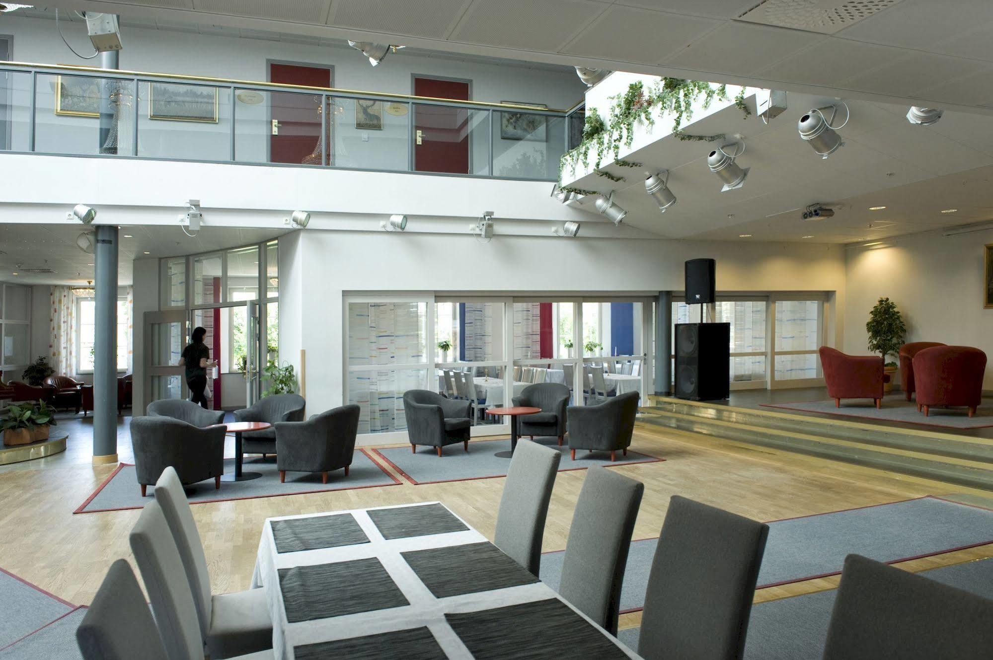 Lumber & Karle Hotel Kvänum Eksteriør billede